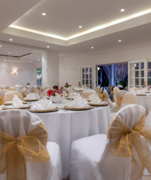 EXCLUSIVE GROUP OFFERS